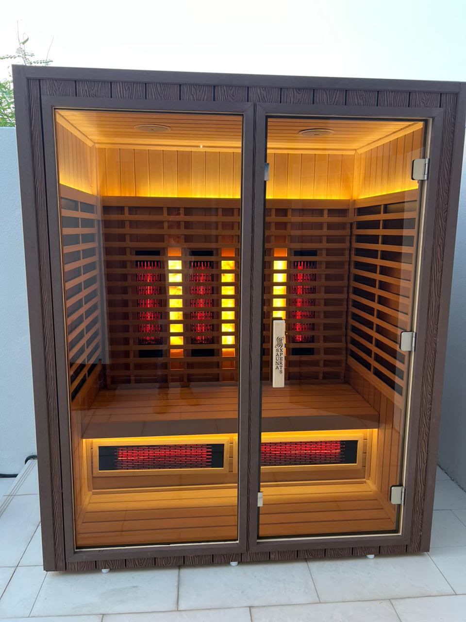 Infrared sauna with full-spectrum panels